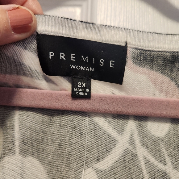 Premise Woman knit black with flowers sweather - Picture 2 of 6